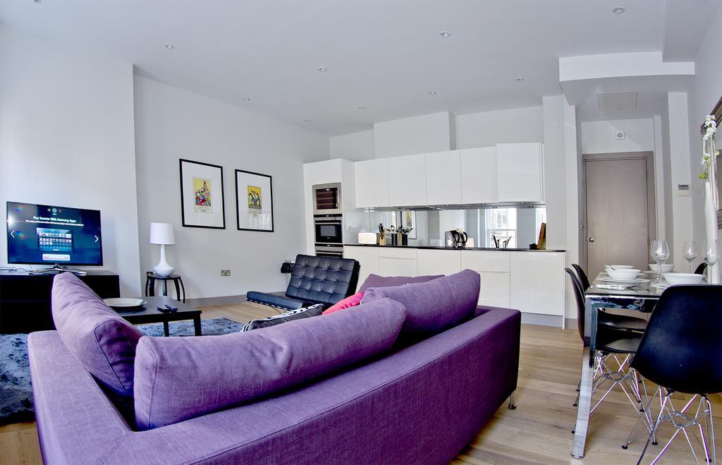 The Mayfair Collections London Room photo